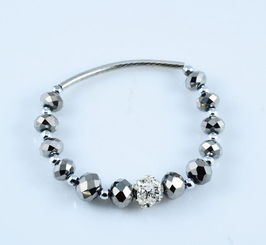 地?cái)偀豳u水晶手鏈 外貿(mào)尾單貨源解析與韓國手鏈銷售策略